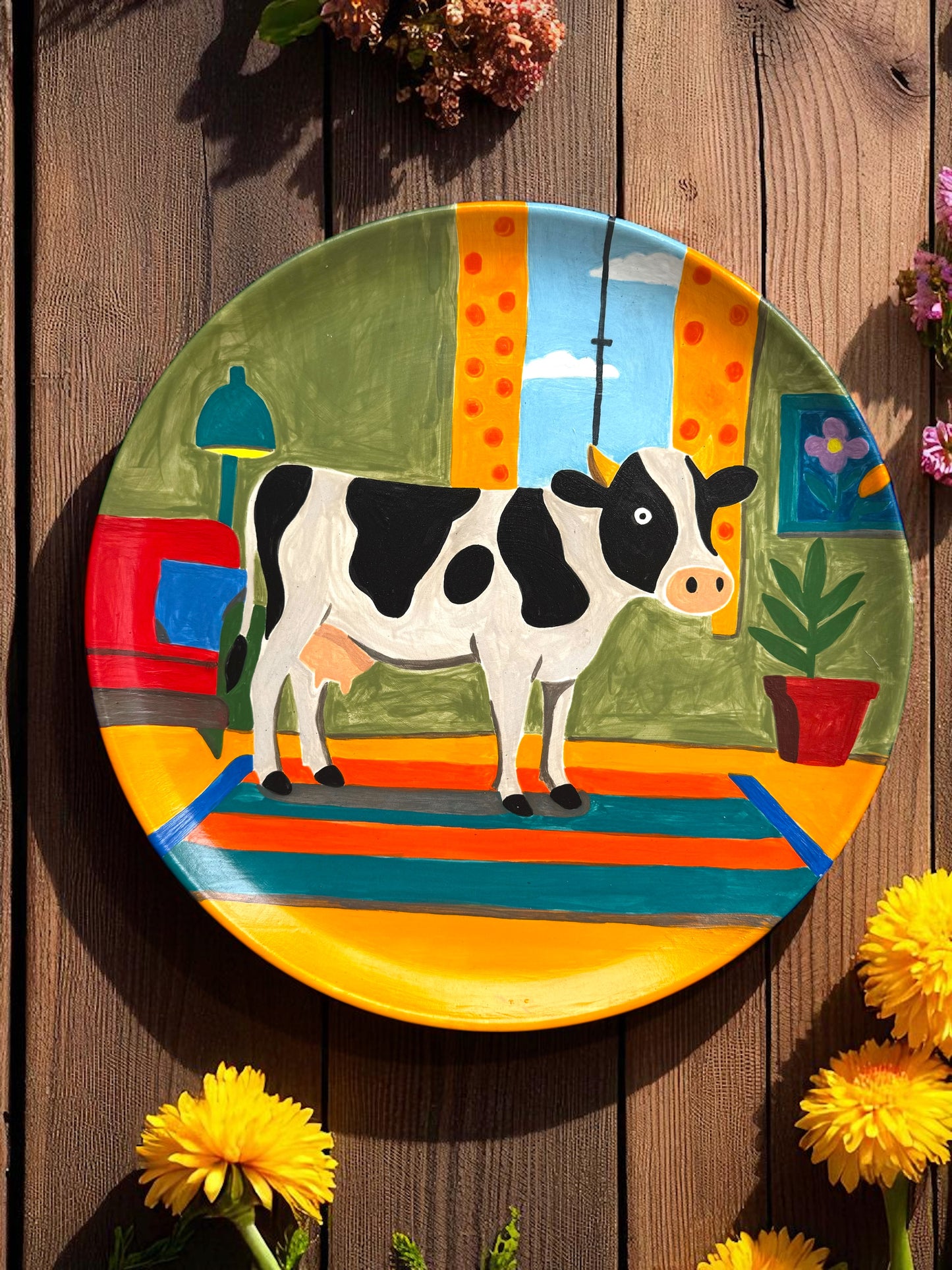Cow in the Kitchen Big Round Plate