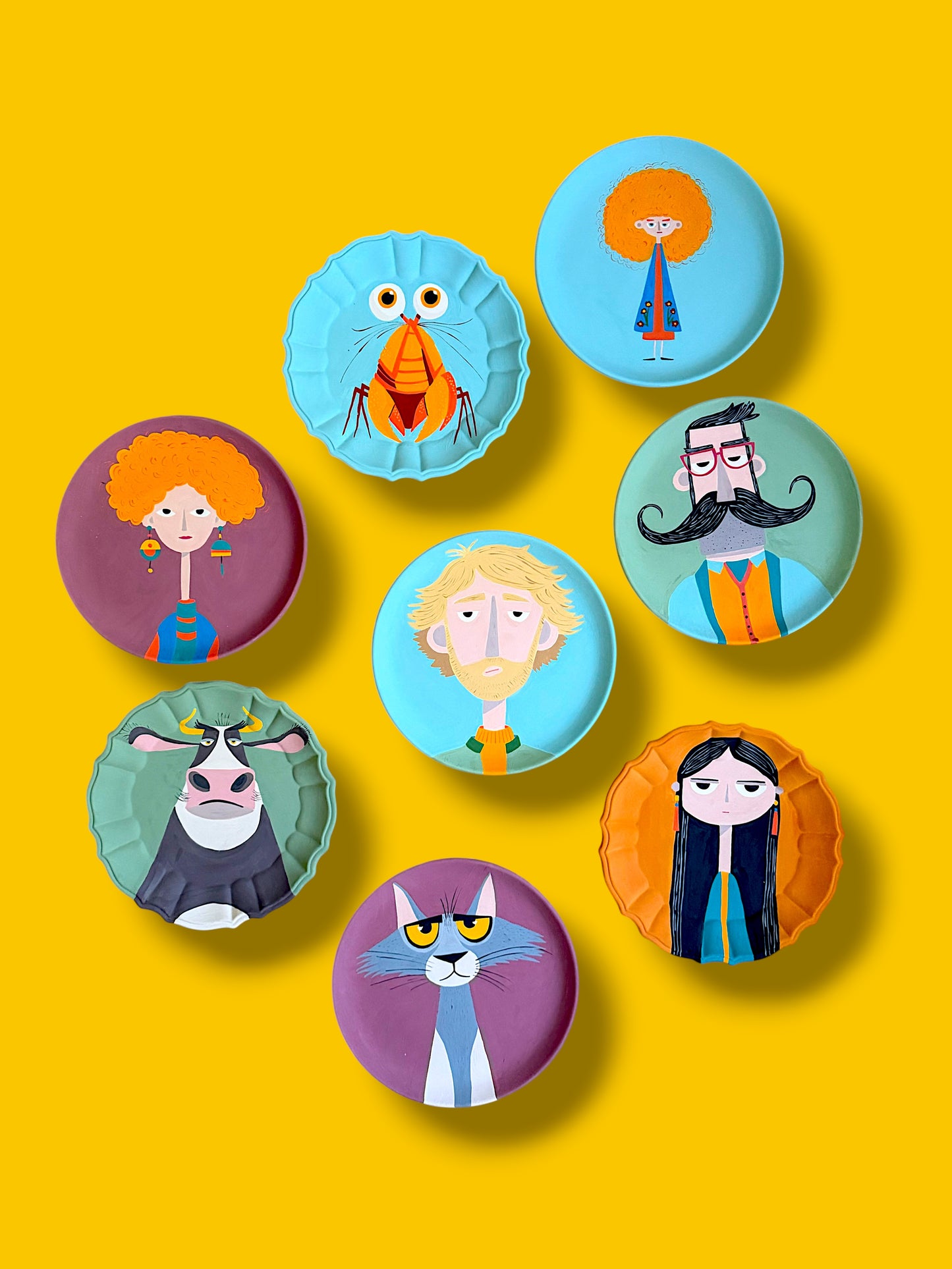 Custom Round Plates – Hand-Painted Ceramic