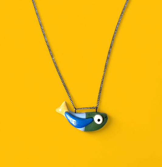 Ciondolo a forma di pesce in ceramica (con collana)