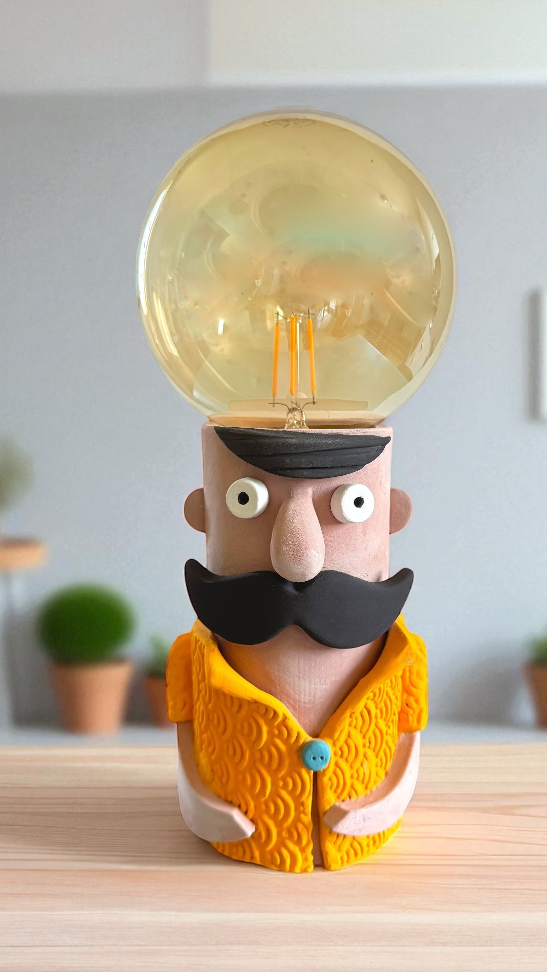 Ceramic Seaside Dandy Lamp