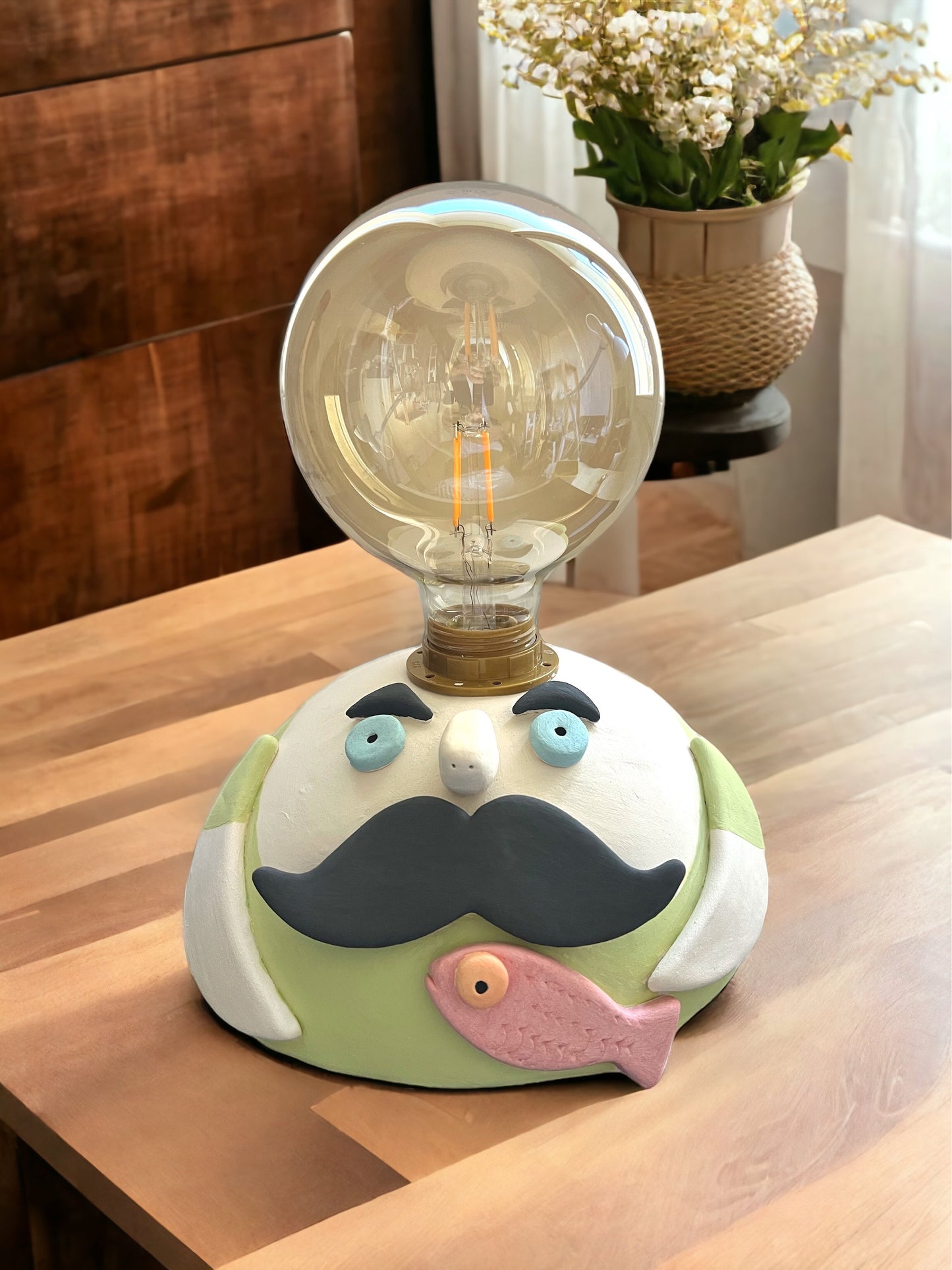 Lampada da tavolo rotonda a forma di figlia del pescatore