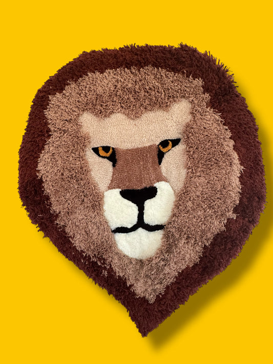 Tufted Lion Head – Wall Tapestry or Floor Rug