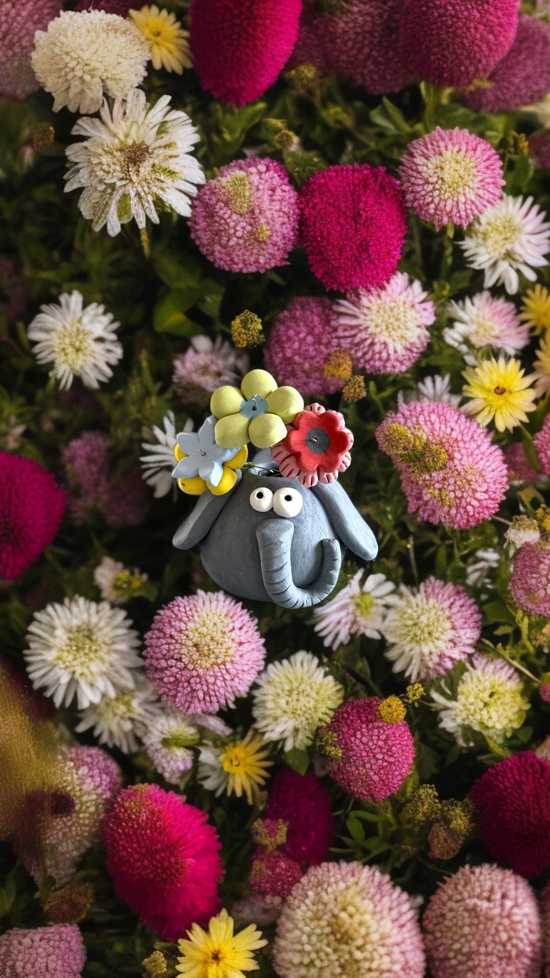 L'elefante con i fiori