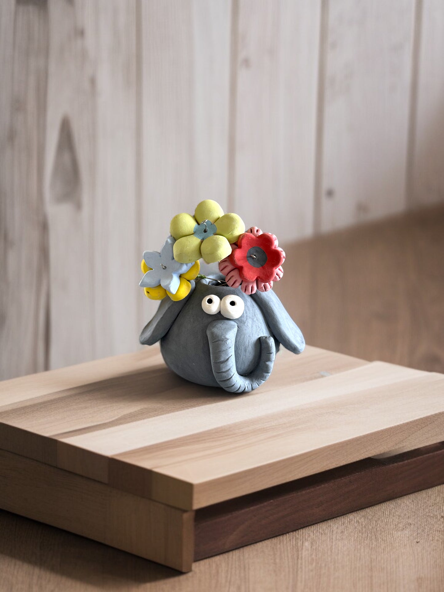 L'elefante con i fiori